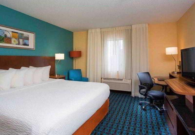 Hotel Fairfield &