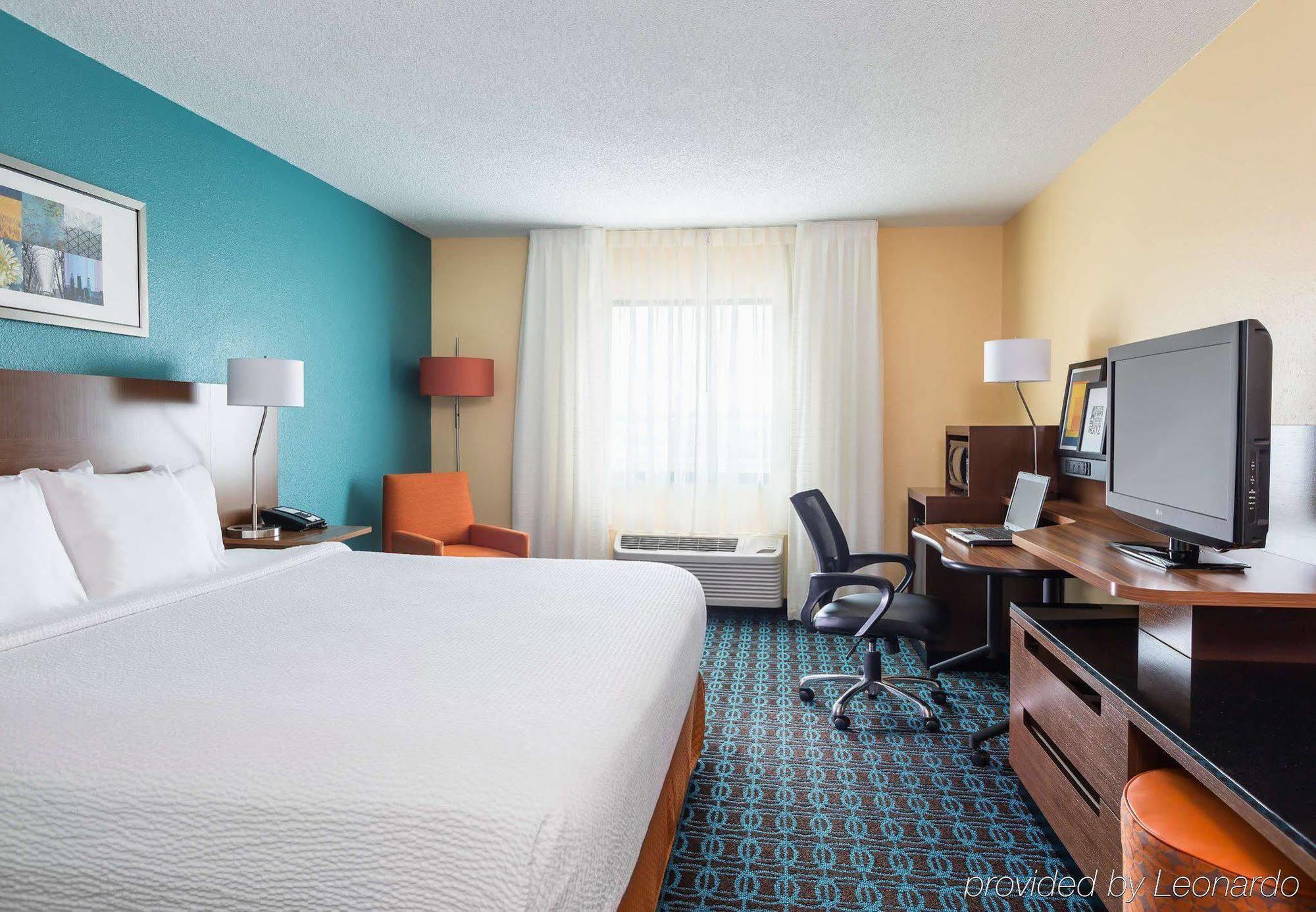 Fairfield & Hotel